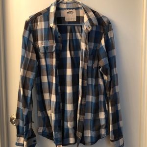 Blue/grey/white checkered mens long sleeved shirt